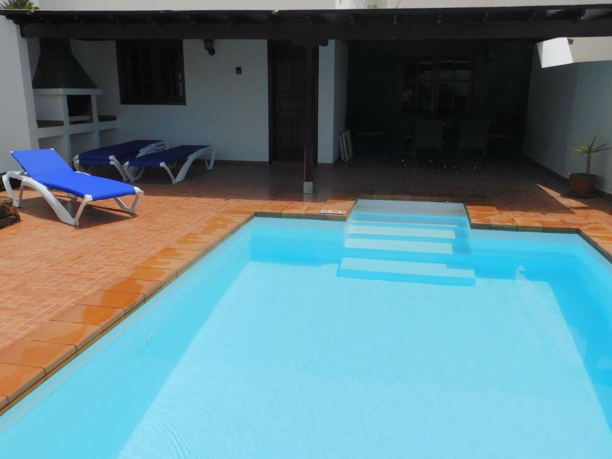 Villa Lucky - Heated Pool Mácher Exteriör bild